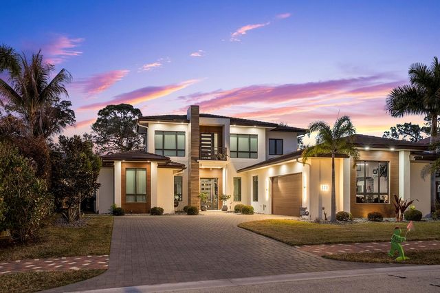 178 SE Via Lago Garda, Port St. Lucie, FL 34952