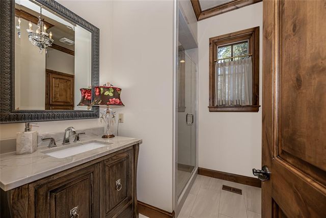 1902 Elmhurst Avenue, Nichols Hills, OK 73120