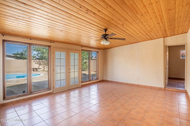 1934 Amis Avenue, Las Cruces, NM 88005