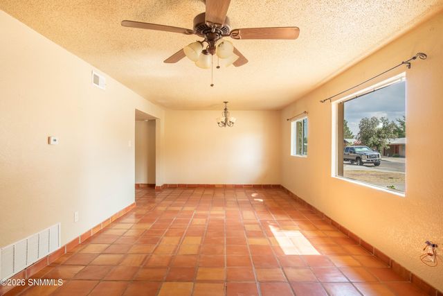 1934 Amis Avenue, Las Cruces, NM 88005