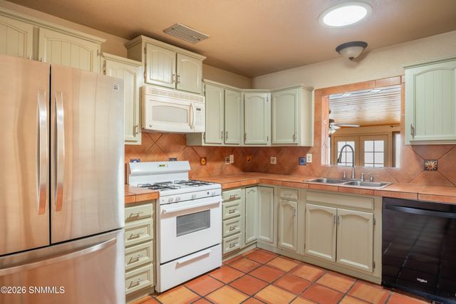 1934 Amis Avenue, Las Cruces, NM 88005