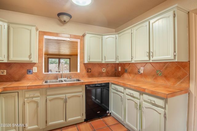 1934 Amis Avenue, Las Cruces, NM 88005