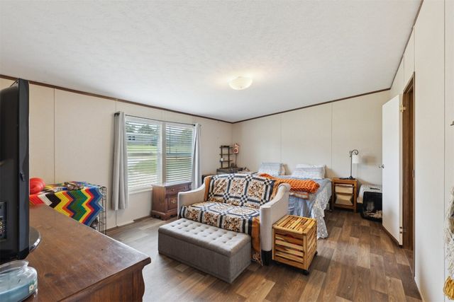 4040 Logan Hills Drive, Guthrie, OK 73044