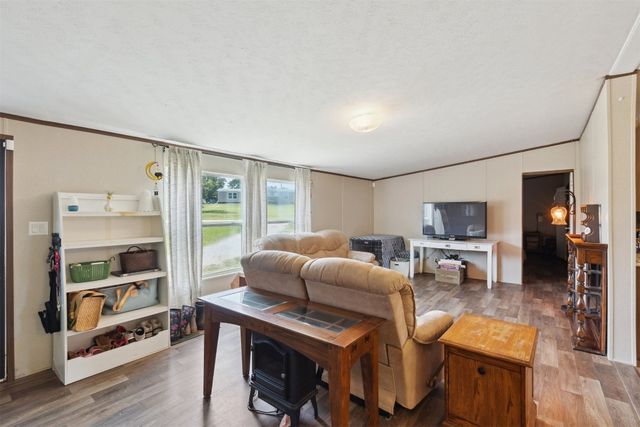 4040 Logan Hills Drive, Guthrie, OK 73044
