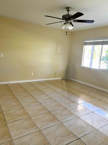 377 Baysinger Avenue, Fort Pierce, FL 34982