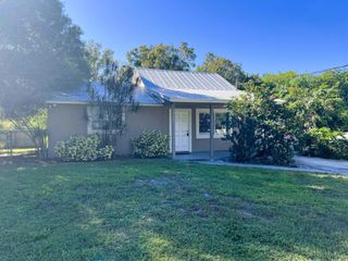 377 Baysinger Avenue, Fort Pierce, FL 34982