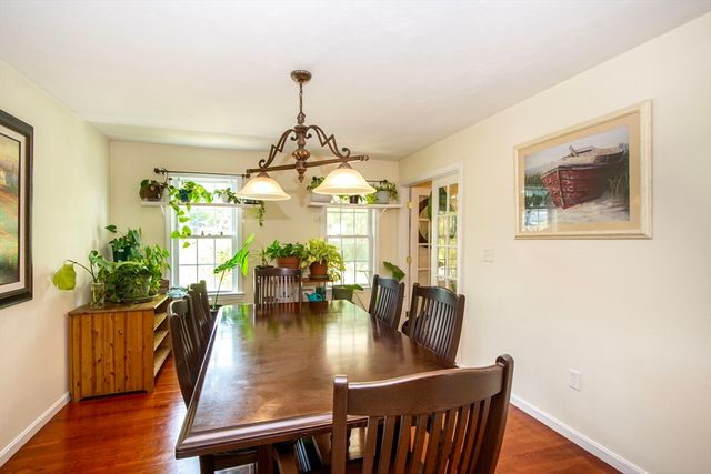 15 Hillside Lane, Bridgewater, MA 02324