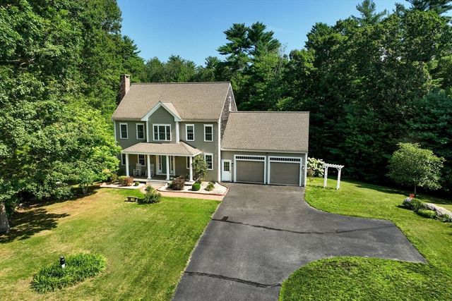 15 Hillside Lane, Bridgewater, MA 02324