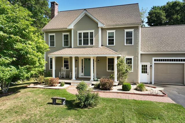15 Hillside Lane, Bridgewater, MA 02324