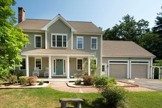 15 Hillside Lane, Bridgewater, MA 02324