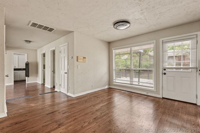 7547 S Urbana Avenue, Tulsa, OK 74136