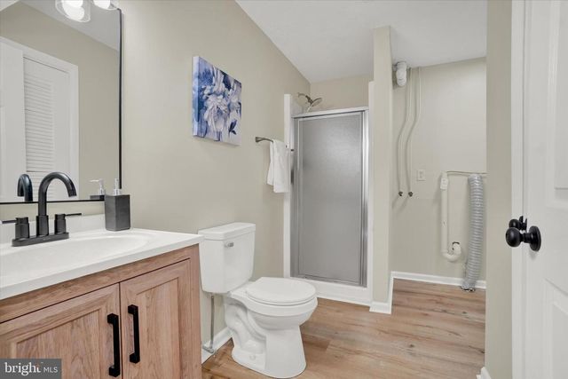 2700 THORNBRIDGE RD E, York, PA 17408