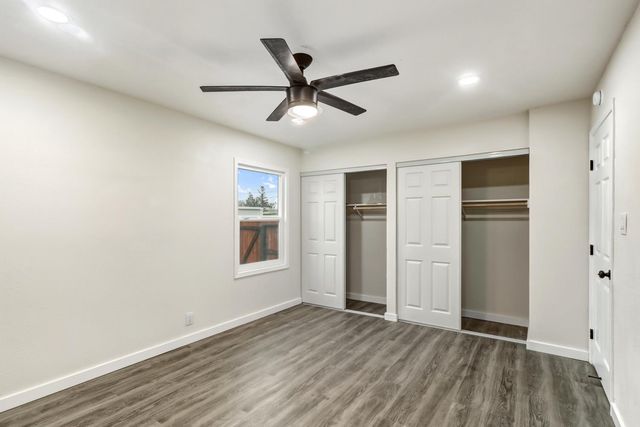 1067 Laurel Ave, Olivehurst, CA 95961