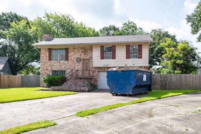 3423 Meadowview Drive, Richmond, TX 77459