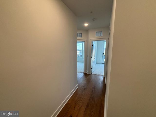 4841 BAUHAUS SQ, Chantilly, VA 20151