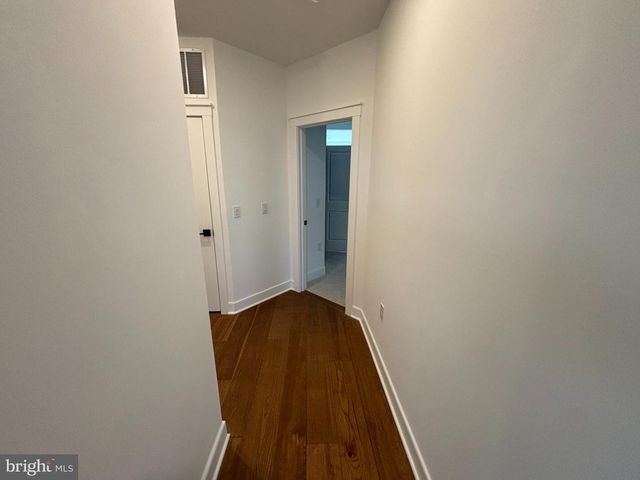 4841 BAUHAUS SQ, Chantilly, VA 20151