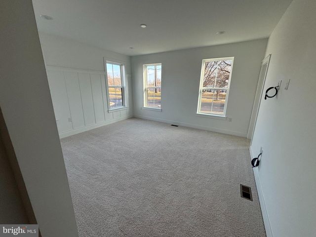 4841 BAUHAUS SQ, Chantilly, VA 20151