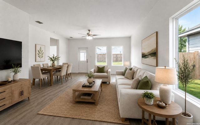 11130 Hollinger, Converse, TX 78109