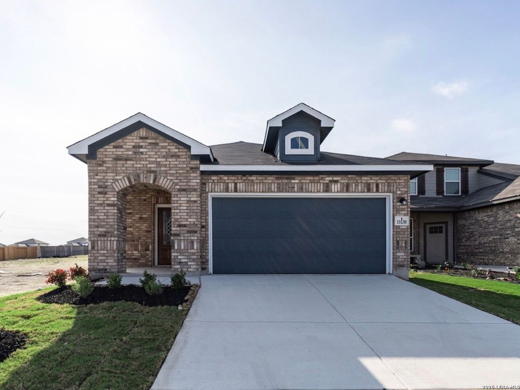 11130 Hollinger, Converse, TX 78109