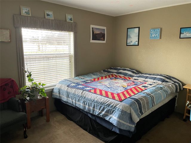 5615 Vz County Road 1222, Grand Saline, TX 75140