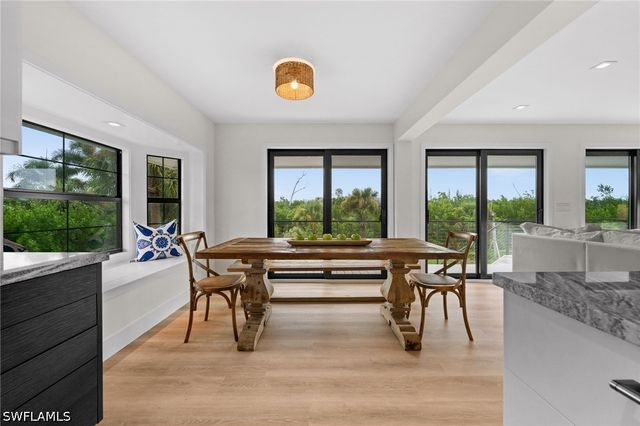 1854 Ibis LN, Sanibel, FL 33957