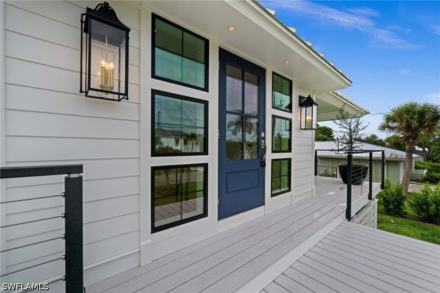 1854 Ibis LN, Sanibel, FL 33957