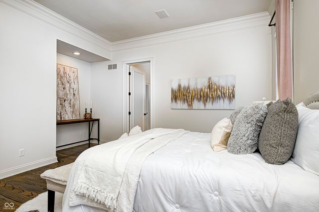 12697 Treaty Line Street, Carmel, IN 46032