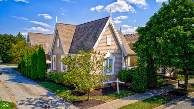 12697 Treaty Line Street, Carmel, IN 46032