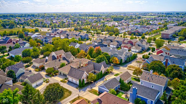 12697 Treaty Line Street, Carmel, IN 46032