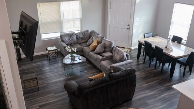 1908 Amanda Avenue, Fort Worth, TX 76105