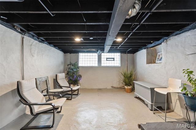 5510 Botanical Avenue, St Louis, MO 63110