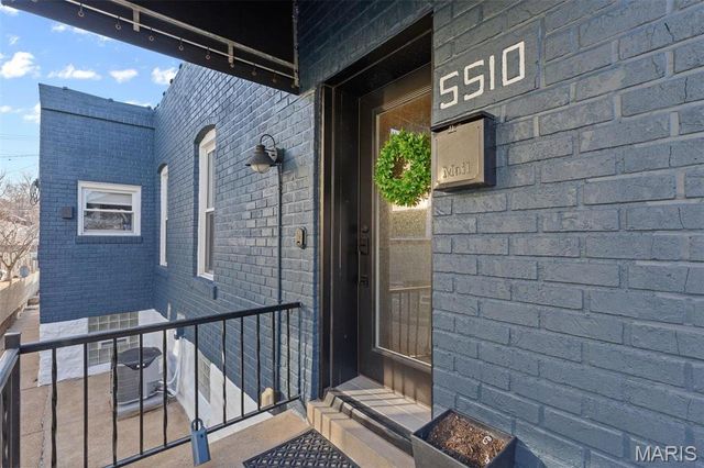 5510 Botanical Avenue, St Louis, MO 63110