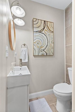 5510 Botanical Avenue, St Louis, MO 63110