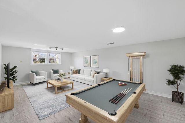 604 S Edward Street, Mount Prospect, IL 60056