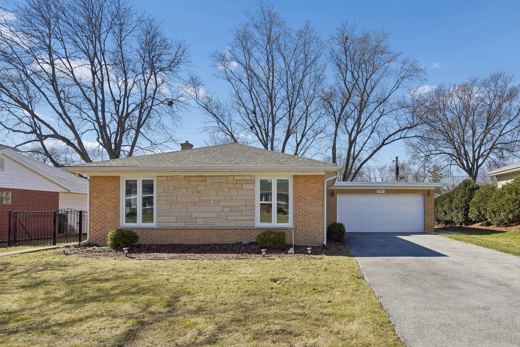 604 S Edward Street, Mount Prospect, IL 60056