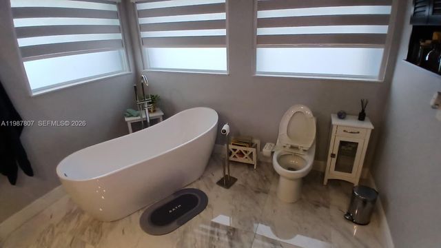 6421 SW 56th St, South Miami, FL 33155