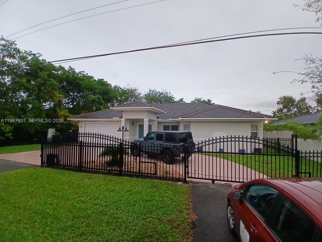 6421 SW 56th St, South Miami, FL 33155