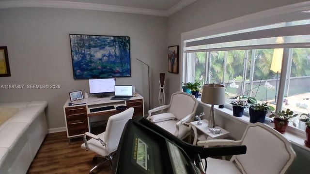 6421 SW 56th St, South Miami, FL 33155