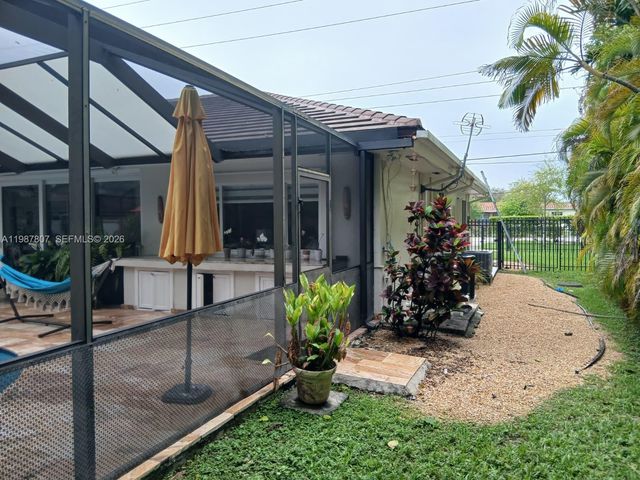 6421 SW 56th St, South Miami, FL 33155