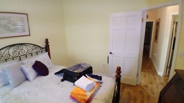 6421 SW 56th St, South Miami, FL 33155