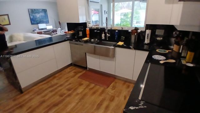 6421 SW 56th St, South Miami, FL 33155