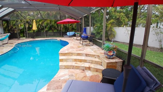 6421 SW 56th St, South Miami, FL 33155