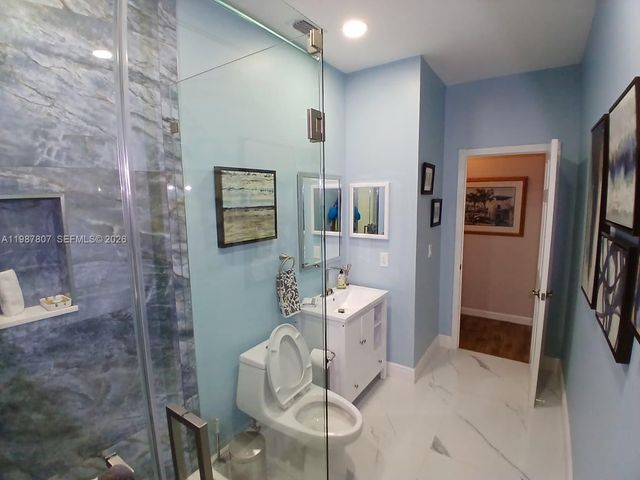 6421 SW 56th St, South Miami, FL 33155