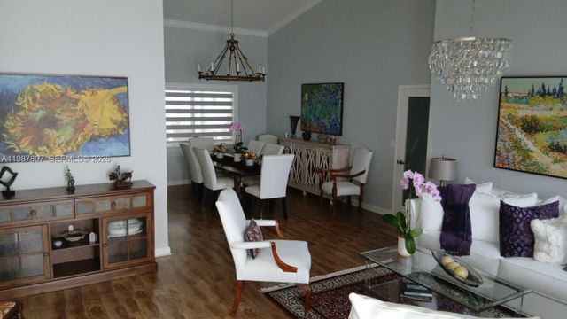 6421 SW 56th St, South Miami, FL 33155