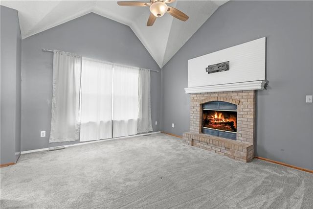 626 SE Fox Run Court, Blue Springs, MO 64014