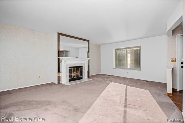 20640 Palm Meadow Drive, Clinton Township, MI 48036