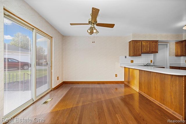 20640 Palm Meadow Drive, Clinton Township, MI 48036