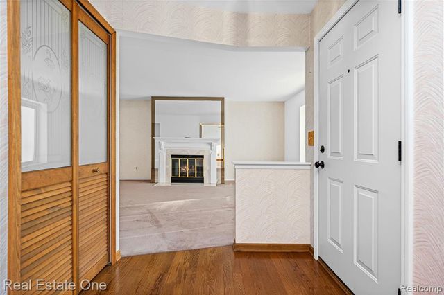 20640 Palm Meadow Drive, Clinton Township, MI 48036