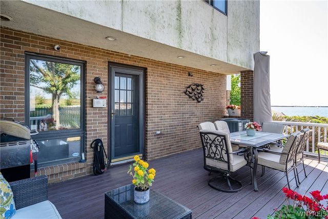 15 Harbour Pointe, Buffalo, NY 14202