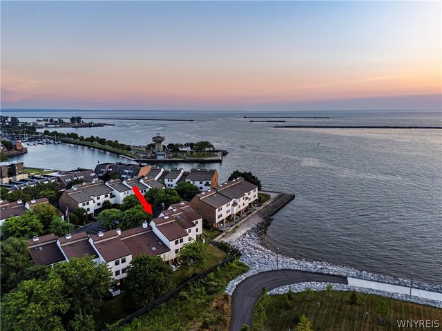 15 Harbour Pointe, Buffalo, NY 14202